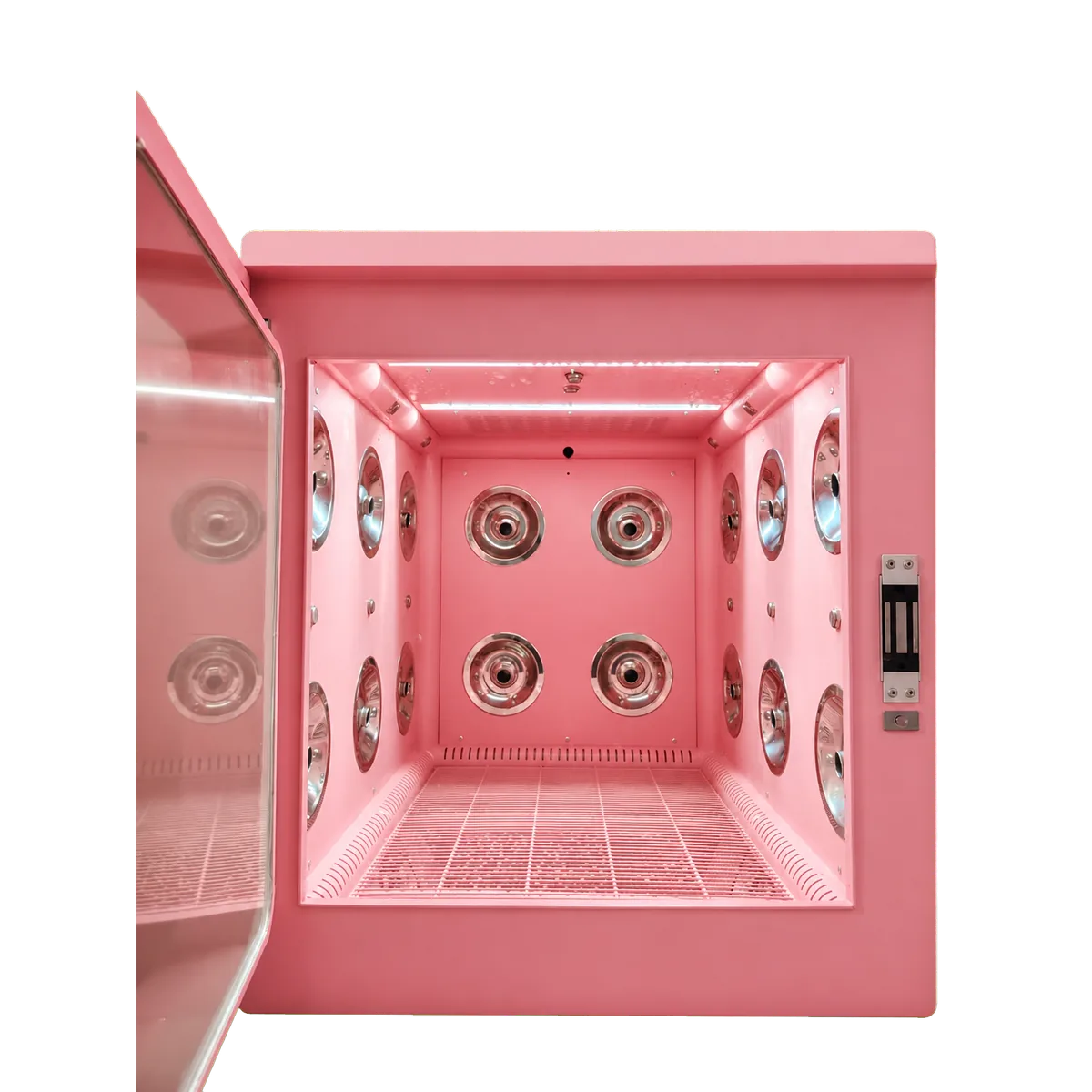 Intérieur de la cabine de lavage avec ses buses de pulvérisation